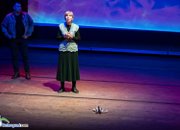Две почетни отличия бяха връчени преди началото на концерт-спектакъла “Памет и бъдеще – 90 год. с името на Ботев и 140 год. читалище“