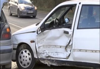 48-годишен мъж от Новачане се отърва като по-чудо с повърхностни наранявания след катастрофа на главния път Е- 79 Скрийншот