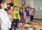 С книги и играчки Геотехмин и Елаците-Мед зарадваха децата от Етрополе