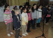 Предколедно тържество в Лопянското училище