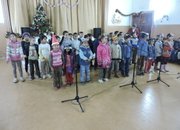 Предколедно тържество в Лопянското училище