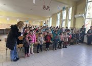 Въхновяващо коледно представление в ОУ "Христо Ботев" - с. Лопян