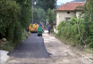 Хората в Трудовец сами контролират фирмите, които асфалтират улиците Скрийншот