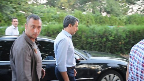 Плевнелиев: България ще накаже виновните за трагедията в Бургас