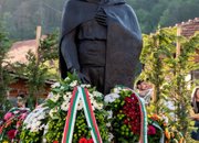 С тържествена церемония беше открит паметник на Васил Левски в гр. Етрополе