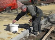 Благоприятни условия за работата по обекта „Езерото” пред болницата в Етрополе 