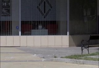 Минувачи по площада в Ботевград се разминаха като по чудо без инцидент Скрийншот