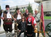 В тазгодишната възстановка в Панагюрище участваха и етрополци