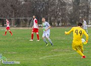 Футболистите губят от Хебър у дома