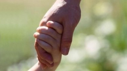 Предвидени са помощи за деца без право на наследствена пенсия