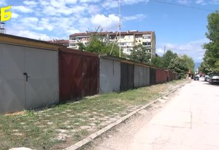 Обвяват търг за преместваемите гаражи Скрийншот