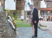С панихида и поднасяне на цветя започна тържествената част от Празника на Етрополе 