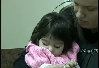 Общинските съветници гласуваха 10 хиляди лева за лечението на 11 месечната Виктория Вълчева Скрийншот
