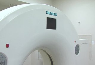 Ботевградската болница вече разполага с модерен скенер, който е закупен със средства на болницата, общината и дарители Скрийншот