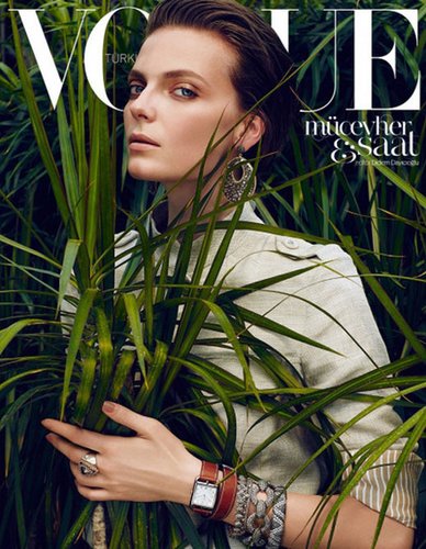 Българка е на корицата на Vogue