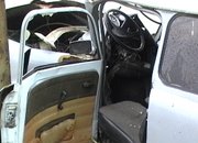 Трабант се удари в електрически стълб
