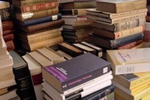 Граждани сигнализираха за нарушения в Борсата за учебници
