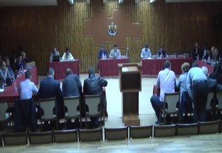 Общинските съветници решиха в Ботевград да има синя зона за краткотрайно платено паркиране Скрийншот