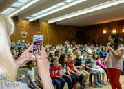 Детската писателка Цвета Белчева се срещна с ученици от Ботевград