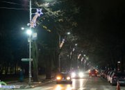 Тържествено запалиха светлините на коледна елха в центъра на Ботевград
