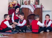 Януарските традиционни празници и именни дни празнуваха днес в ДГ „Славейче“