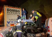 Екипи на ОДМВР-София,  СДВР и ГДПБЗН оказват съдействие на мястото на верижната катастрофа в тунел „Витиня“