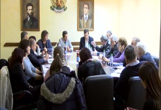 Във връзка със създалата се кризисна ситуация с водоснабдяването кметът Иван гавалюгов инициира работна среща с представители на няколко институции Скрийншот