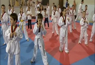 Обновената зала, в която провеждат подготовката си състезателите по таекуондо от клуб "Сунг Ри Атлантик" и бойците от клуба по ММА "Мемфис" Скрийншот