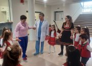 С празнична програма в МБАЛ Ботевград бе отбелязан Денят на родилната помощ