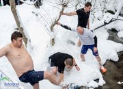 Именик извади кръста от ледените води на Стара река 