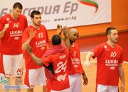Лукойл Академик срази Черноморец за първа победа в плейофите