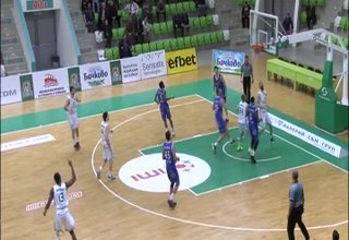 Мъжкият баскетболен отбор на Балкан завърши календарната 2016 година по чудесен начин Скрийншот