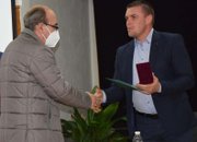 ДОКТОР ВЕЛИЗАР МАРКОВ БЕ УДОСТОЕН С   „ПОЧЕТЕН ЗНАК ЗА ГРАЖДАНСКИ ПРИНОС“   В СФЕРАТА НА ЗДРАВЕОПАЗВАНЕТО В ОБЩИНА ЕТРОПОЛЕ
