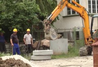 Няма затрудения за финансирането на канализацията във Врачеш и колектора в Трудовец Скрийншот