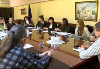 Какви спешни и дългосрочни мерки да се предприемат, за да бъде спасено Жабешкото блато- мястото, където се наблюдава уникален природен фенономен - най-дългата в света миграция на планинската жаба Скрийншот