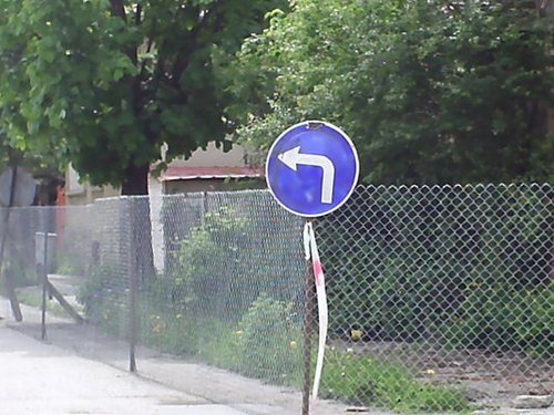 Срутващите се сгради в Етрополе са обезопасени