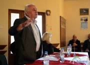 Срещата на кмета с жители на Литаково започна с едноминутно мълчание в памет на патриарх Максим