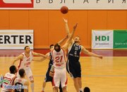 Лукойл Академик срази Черноморец за първа победа в плейофите