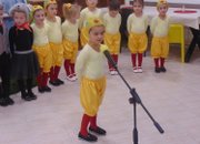 Деца от Детска градина “Звънче“ поднесоха празнична програма в Дома за възрастни хора “Д-р Адриян Атанасов“ 