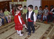Малчуганите от ЦДГ „Слънце” поздравиха своите баби и дядовци със специална програма