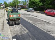 Асфалтират дупките по ул."Витоша" 