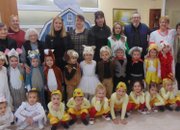 Деца от Детска градина “Звънче“ поднесоха празнична програма в Дома за възрастни хора “Д-р Адриян Атанасов“ 