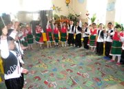 „Да се посмеем заедно на мегдана”