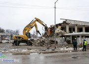 Събарят старата автогара в Ботевград