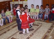 Малчуганите от ЦДГ „Слънце” поздравиха своите баби и дядовци със специална програма