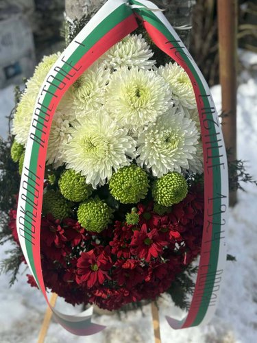 В Лопян бяха поднесени венци и цветя в памет на Апостола на свободата