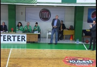 ИД на ТЕСИ НБЛ Иван Ценов връчи приза за най-добър играч на месец декември на баскетболиста на Балкан Ноа Далман Скрийншот