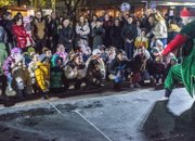 Грейнаха коледните светлини на елхата в Ботевград