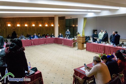 Абсурдни предложения на съветник хвърлиха в смут ОбС