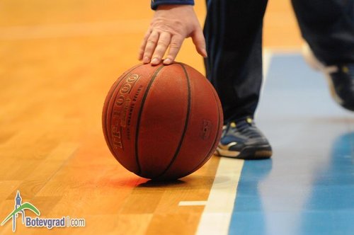 Кадетите с победа и загуба във Финал В